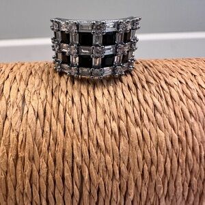 Bomb party BP fizz Elegant Silver and Black Women's Ring